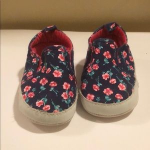 Infant girl shoes